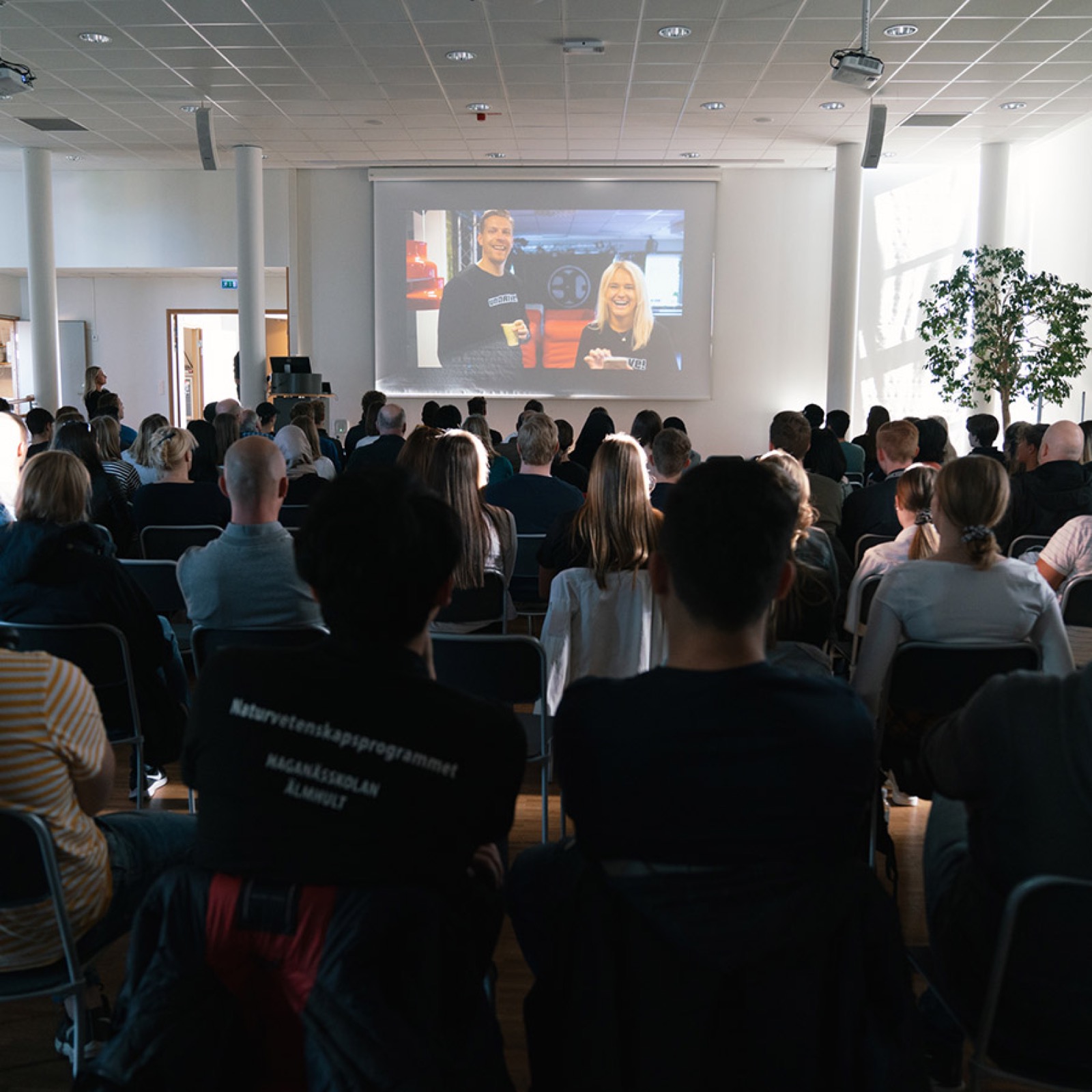 Deltagare på UngDrive Academy-infoträff